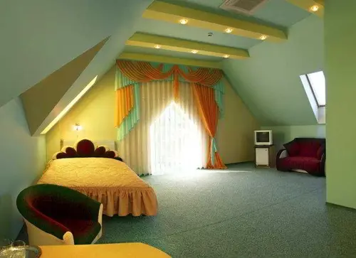 Semashko, ROOM