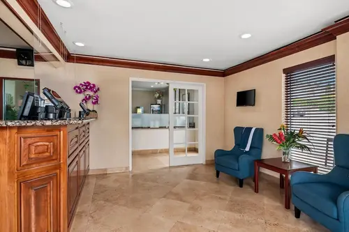SureStay Hotel by Best Western Santa Monica, Lobby