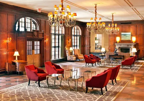 Hotel Roanoke & Conference Ctr, Curio Collection by Hilton , Interior entrance