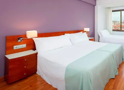 Hotel Madrid Centro Affiliated by Meliá, Room