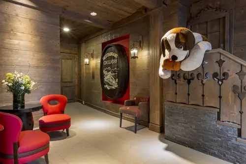 Hotel Edelweiss, Reception