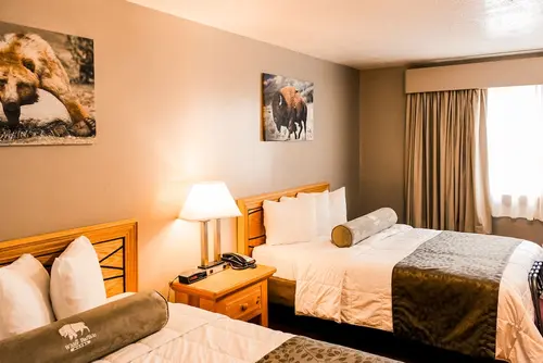 White Buffalo, Room
