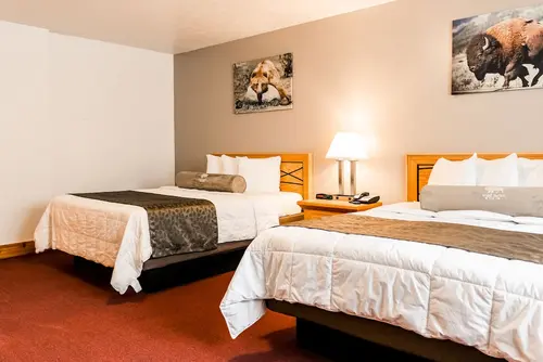 White Buffalo, Room