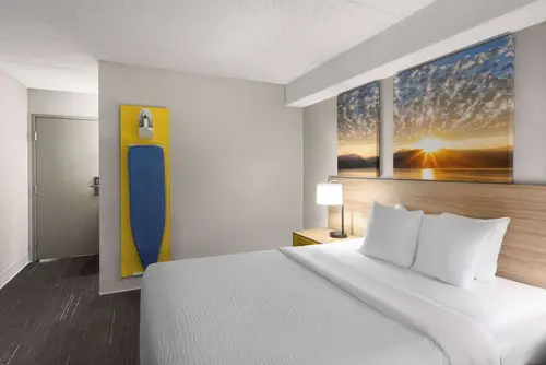 Days Inn & Suites by Wyndham Bozeman, Room