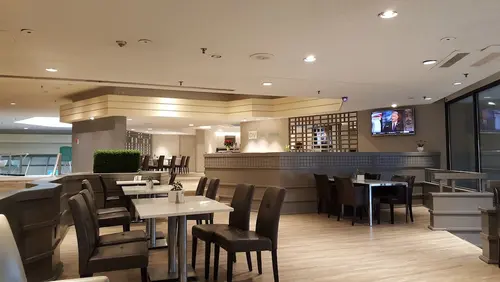 Toronto Don Valley Hotel and Suites, Dining