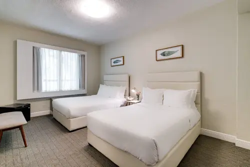 Crest Hotel Suites, Room
