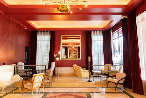 Crest Hotel Suites, Reception