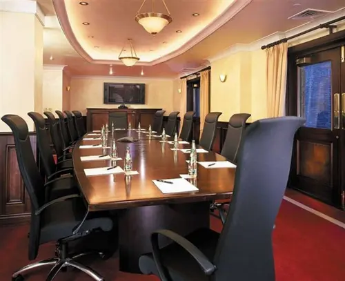 Fitzpatrick Grand Central, Meeting facility