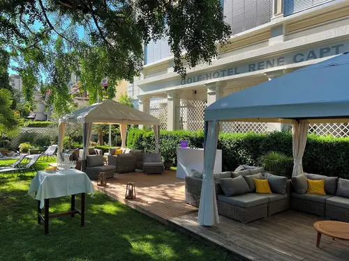 Golf Hotel Rene Capt, Exterior