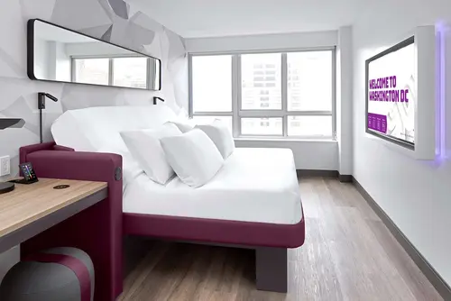 YOTEL Washington DC, Room