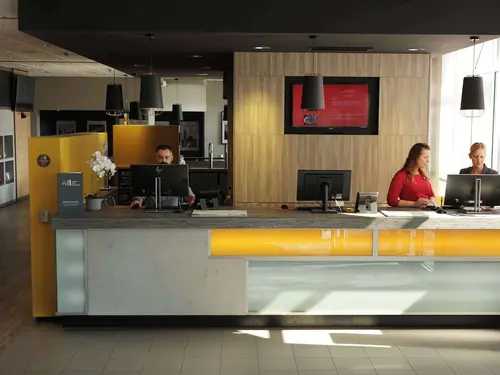 ibis Frankfurt Centrum, Reception