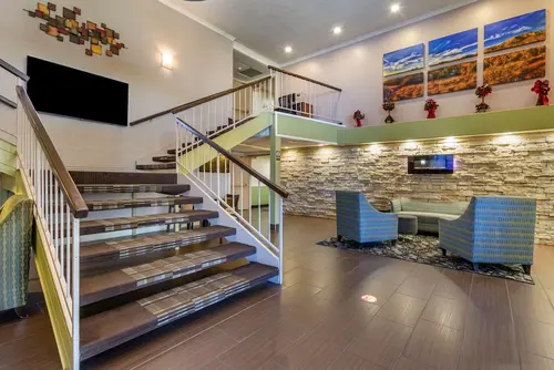 Best Western Airport Albuquerque InnSuites Hotel & Suites, Lobby