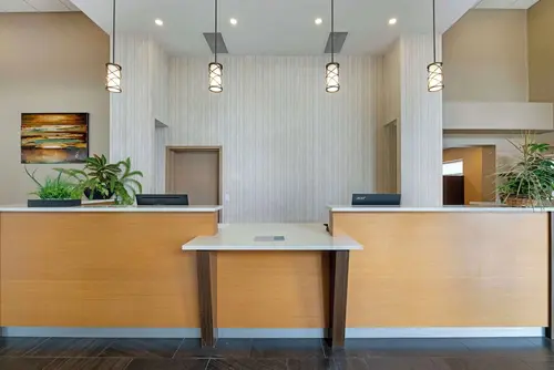 Best Western Plus Burnaby Hotel, Lobby