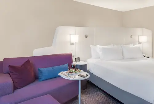 Crowne Plaza Cleveland at Playhouse Square by IHG, Room