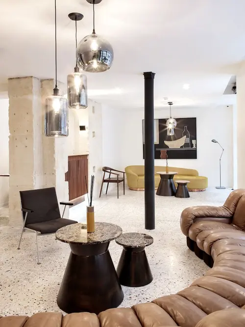 New Hotel le Voltaire, Interior entrance