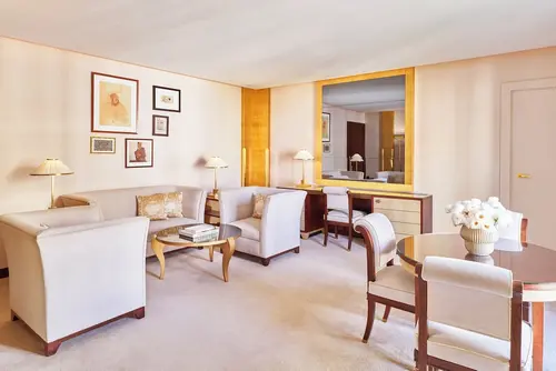 Hôtel Barrière Fouquet's Paris, Room