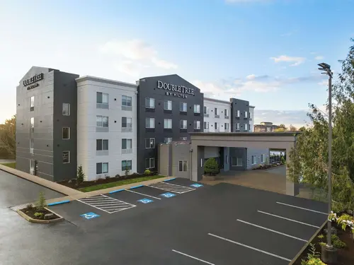 Doubletree by Hilton Salem, Exterior