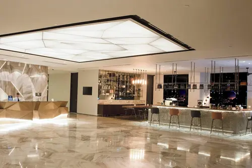 Renaissance Riverside Hotel Saigon, Lobby
