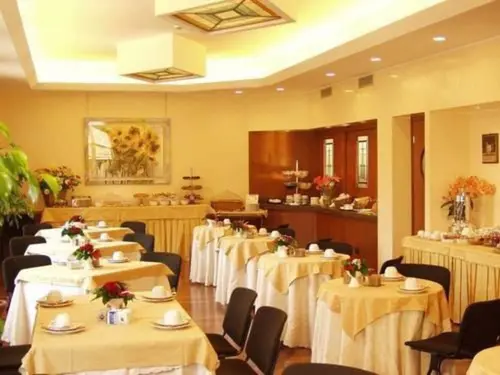 Best Western Hotel Madison, Dining