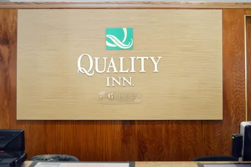 Quality Inn Yosemite Valley Gateway, Lobby