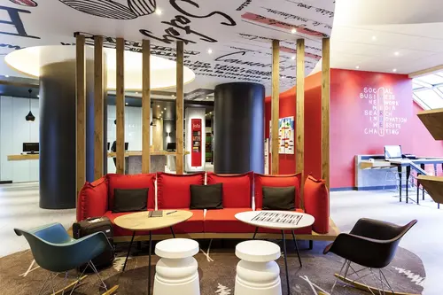 ibis Lisboa José Malhoa, Lobby