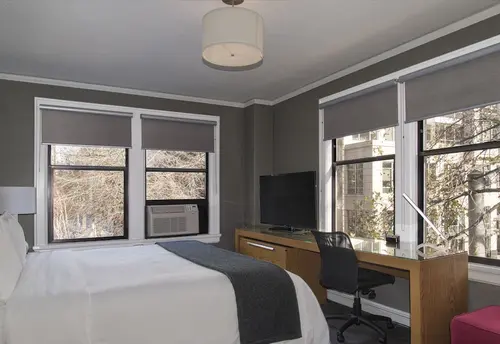 Hotel Max, Room