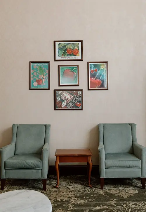 Bayshore Resort, Lobby sitting area