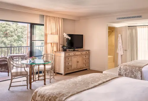 Santa Barbara Inn, Room