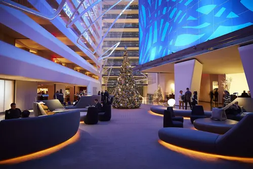 Conrad New York Downtown, Lobby