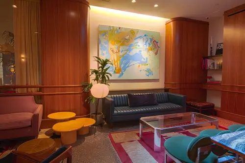 The Frederick Hotel, Lobby lounge
