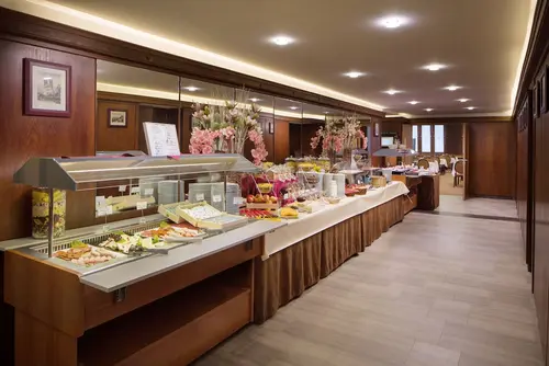 Hotel Benczur, Breakfast area