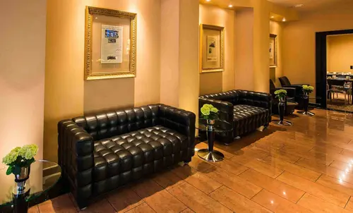 Concorde Hotel, Lobby