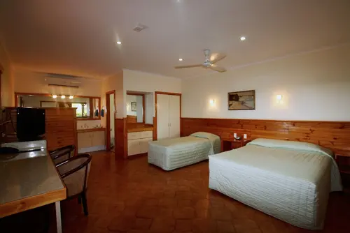 Kimberley Hotel Halls Creek, Room