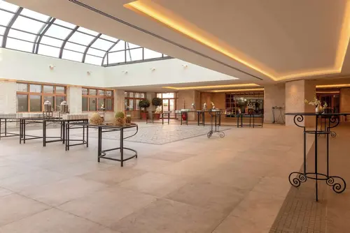 Grand Hyatt Amman, Lobby