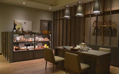 Arnoma Grand, Spa reception