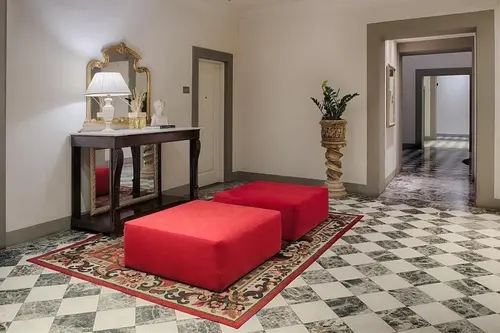 NH Collection Firenze Porta Rossa, Lobby