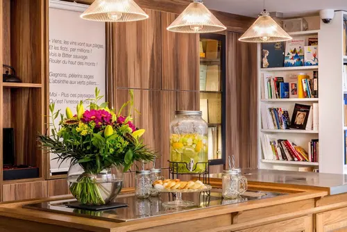 Hôtel Littéraire Arthur Rimbaud, BW Signature Collection, Lobby