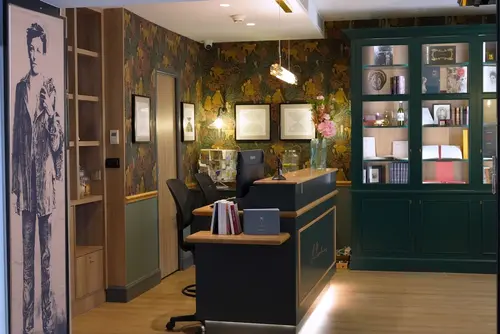 Hôtel Littéraire Arthur Rimbaud, BW Signature Collection, Lobby