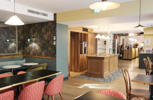 Hôtel Littéraire Arthur Rimbaud, BW Signature Collection, Lobby