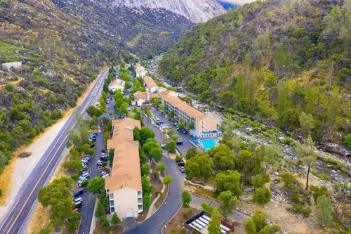 Yosemite View Lodge, Primary image