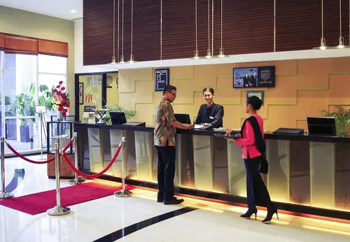 Mercure Surabaya Grand Miram, Reception