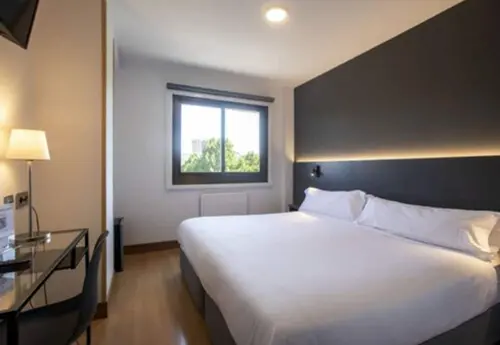 Hotel Sancho Ramírez, Primary image