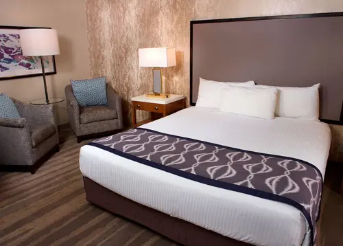 California Hotel and Casino, Room