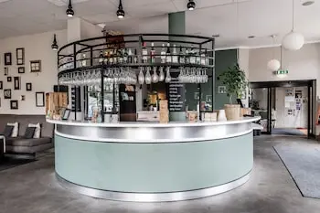 Home Hotel Post, Bar (on property)