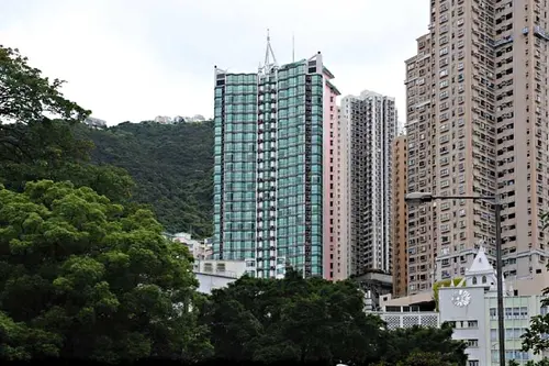 Bishop Lei International House, Exterior