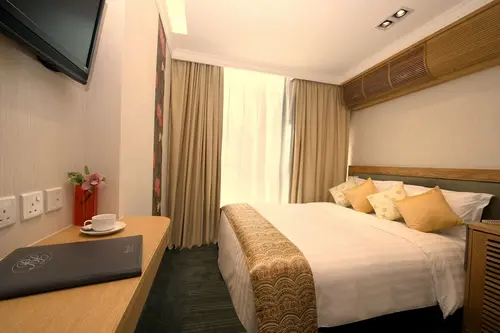 Bishop Lei International House, Room