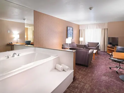 Crystal Inn Hotel & Suites West Valley City, Room