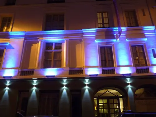 ZE Hotel, Exterior