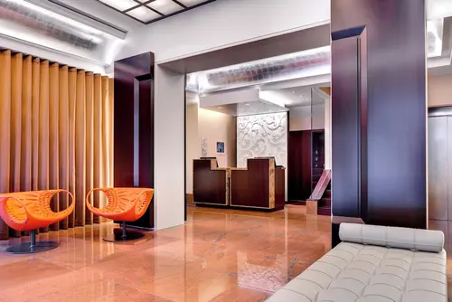 Renaissance Lucerne Hotel, Reception