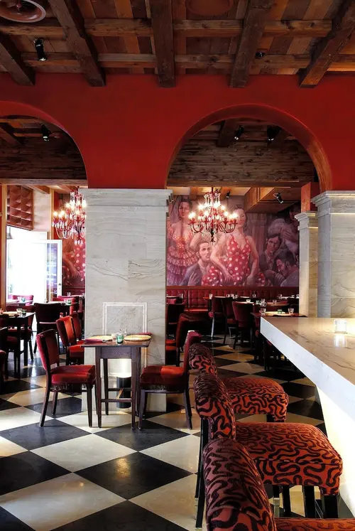 Renaissance Lucerne Hotel, Lobby